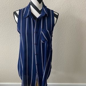 Sweet Wanderer || blue and white striped sleeveless tunic top